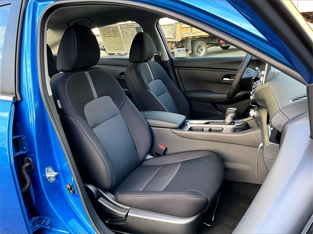 2025 Nissan Sentra SV - Photo 7