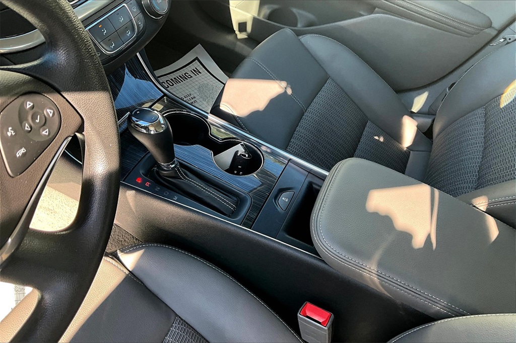 2019 Chevrolet Impala LS - Photo 20