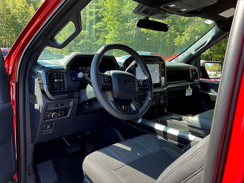 2025 Ford F-150 STX - Photo 7