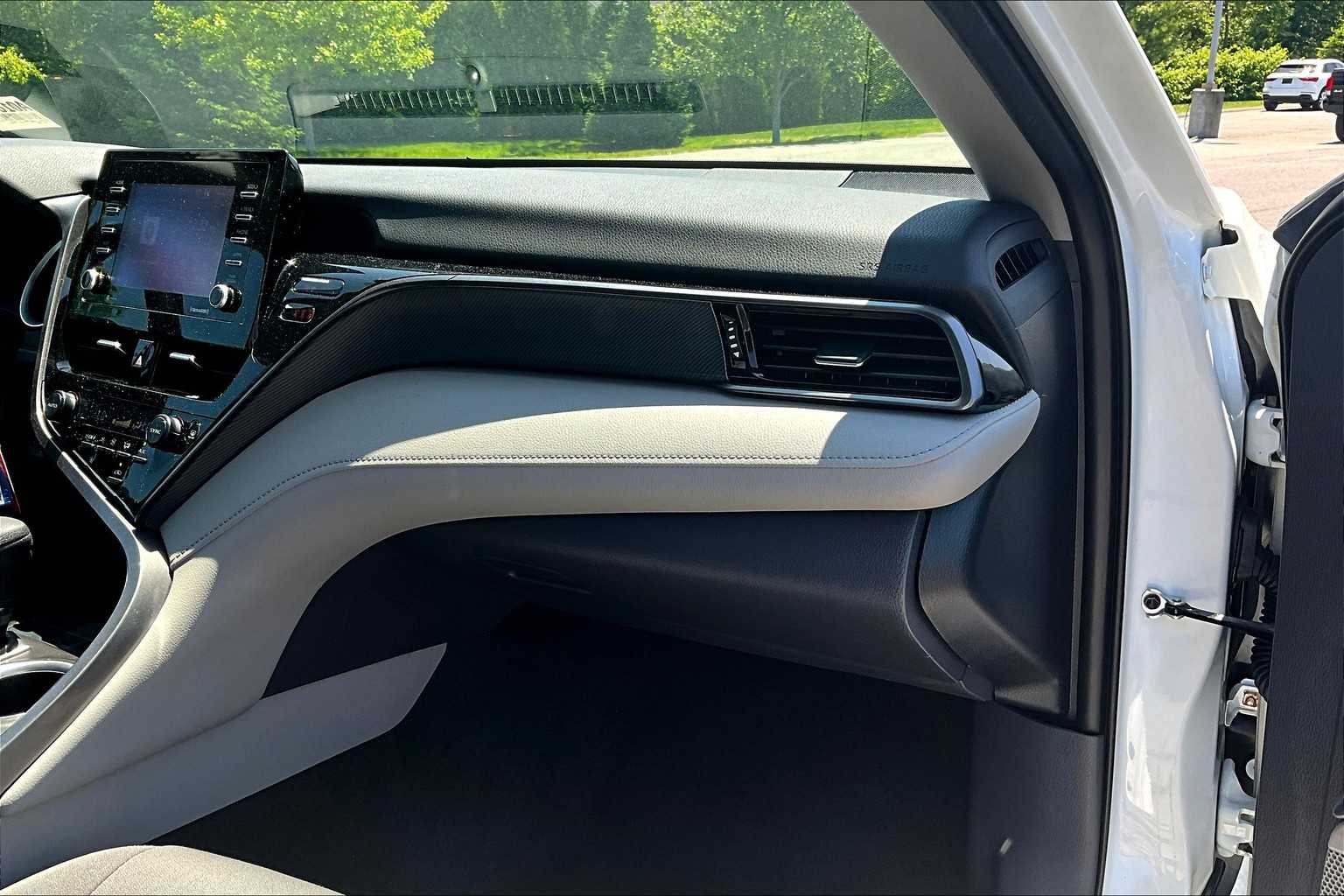 2023 Toyota Camry LE - Photo 13