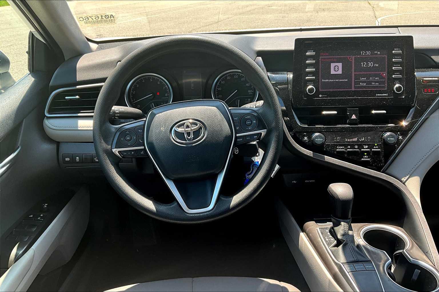 2023 Toyota Camry LE - Photo 17