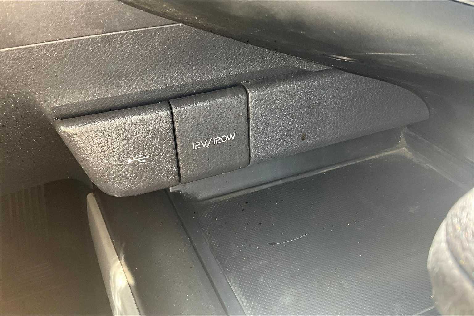 2023 Toyota Camry LE - Photo 27