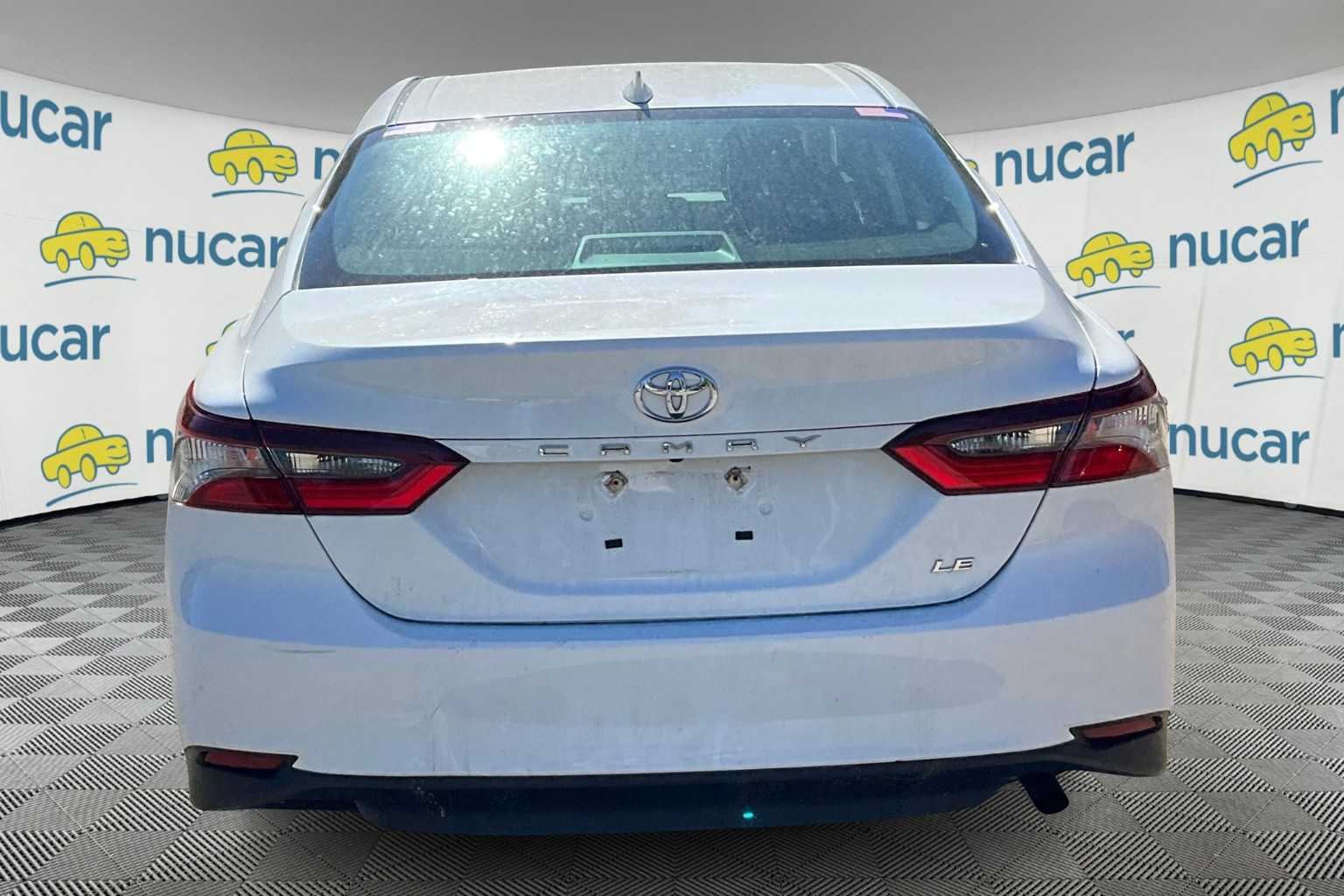 2023 Toyota Camry LE - Photo 3