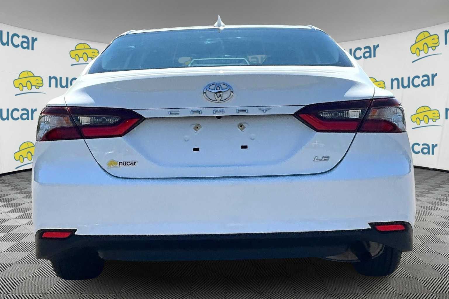 2023 Toyota Camry LE - Photo 5