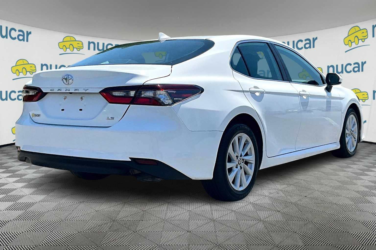 2023 Toyota Camry LE - Photo 6