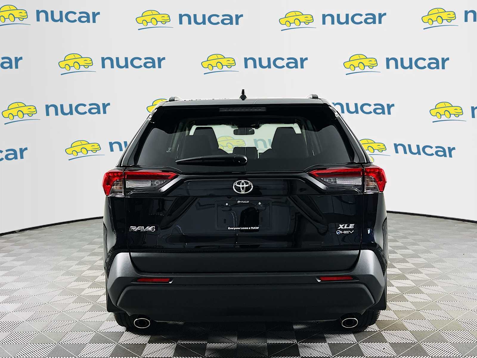 2025 Toyota RAV4 Hybrid XLE - Photo 5