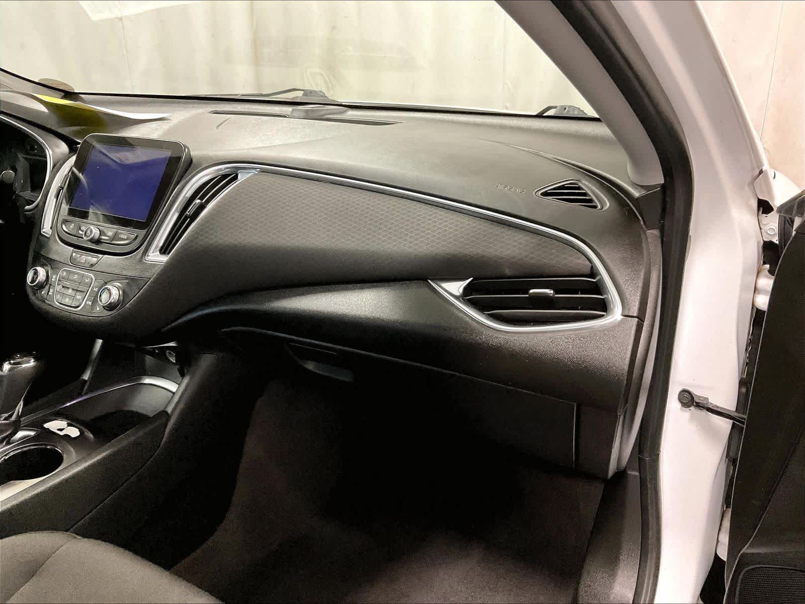 2019 Chevrolet Malibu LT - Photo 13