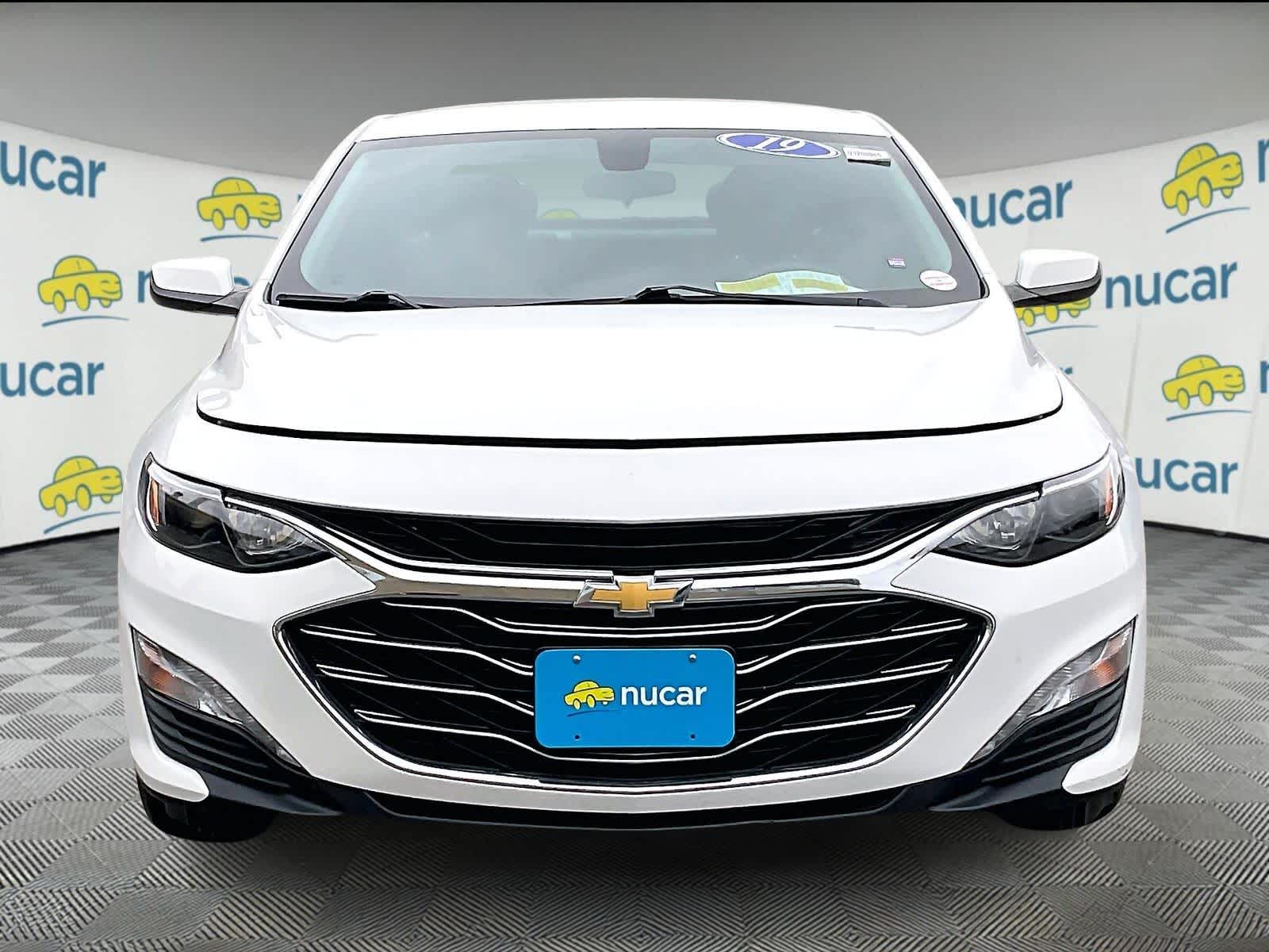 2019 Chevrolet Malibu LT - Photo 2