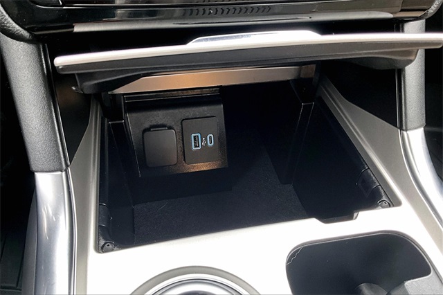 2022 Ford Explorer Limited - Photo 28