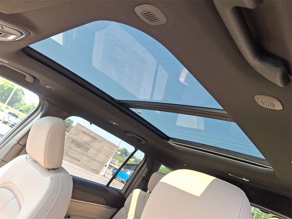 2025 Jeep Grand Cherokee L Limited - Photo 11