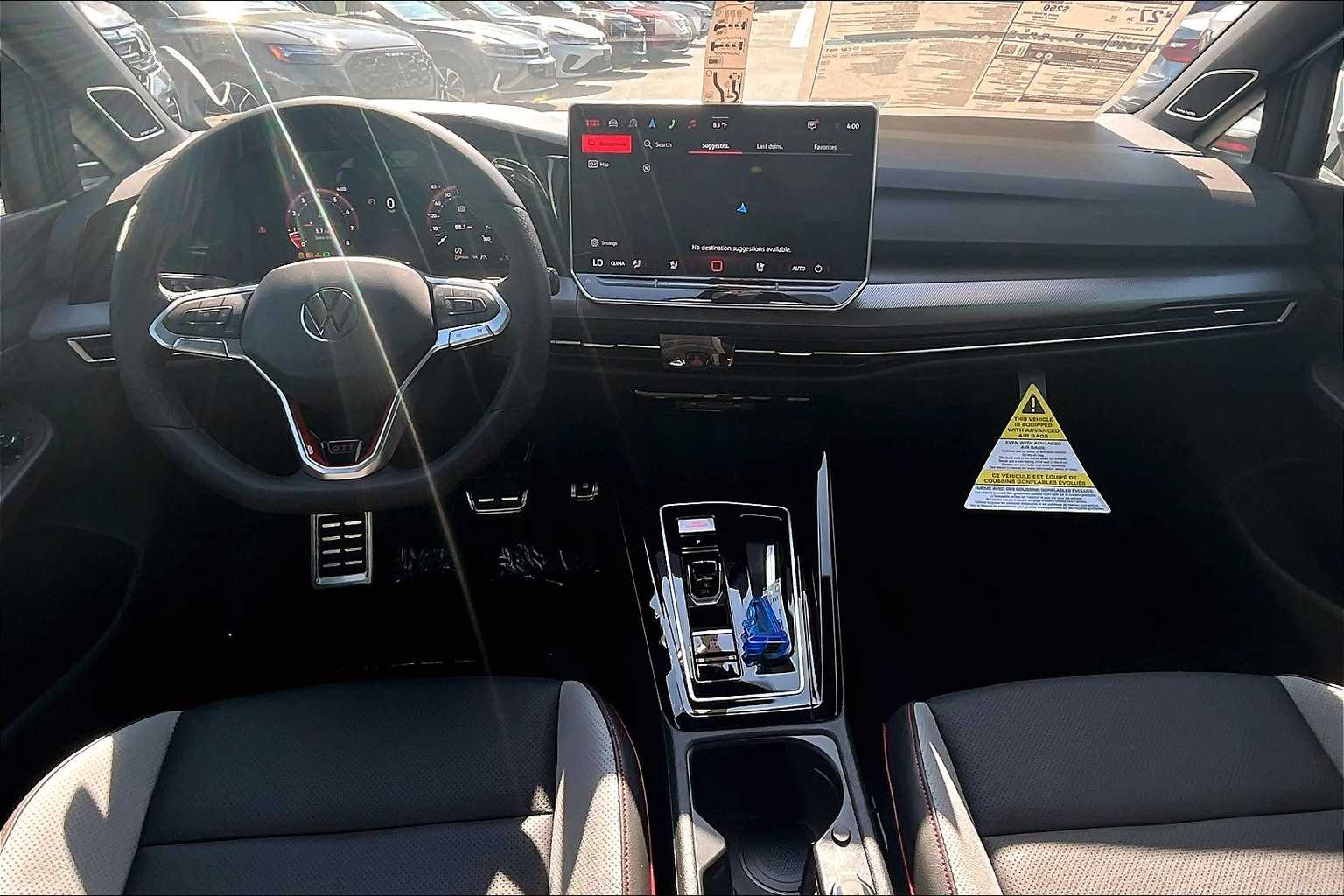 2025 Volkswagen Golf GTI SE - Photo 12