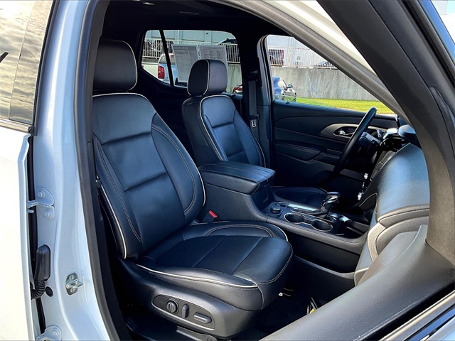 2023 Chevrolet Traverse Premier - Photo 11