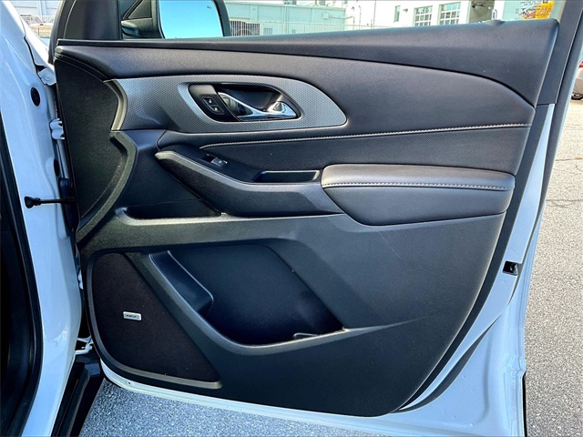 2023 Chevrolet Traverse Premier - Photo 12