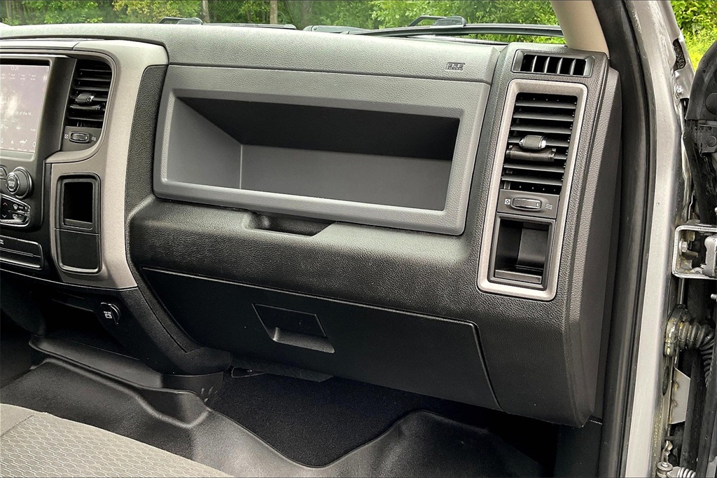 2020 Ram 1500 Classic Express - Photo 13