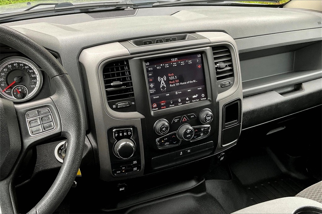2020 Ram 1500 Classic Express - Photo 18
