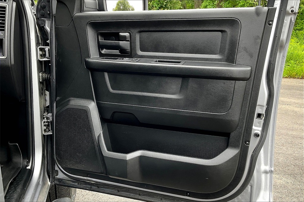 2020 Ram 1500 Classic Express - Photo 26