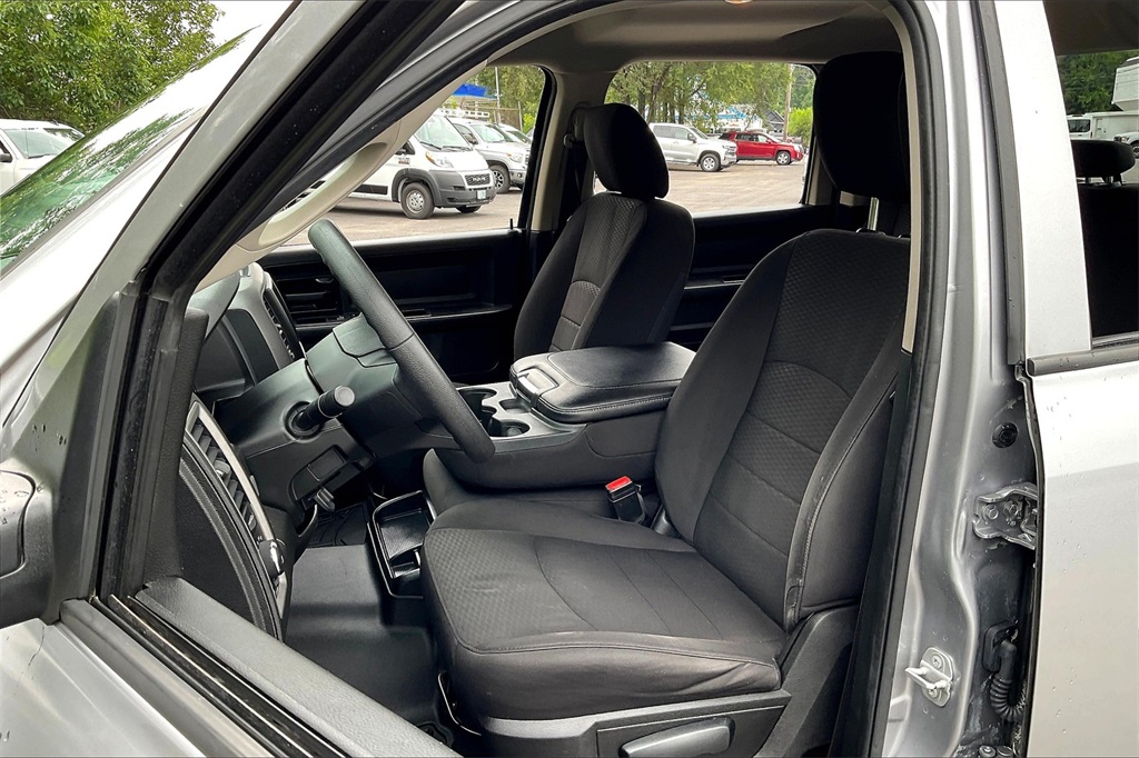 2020 Ram 1500 Classic Express - Photo 10