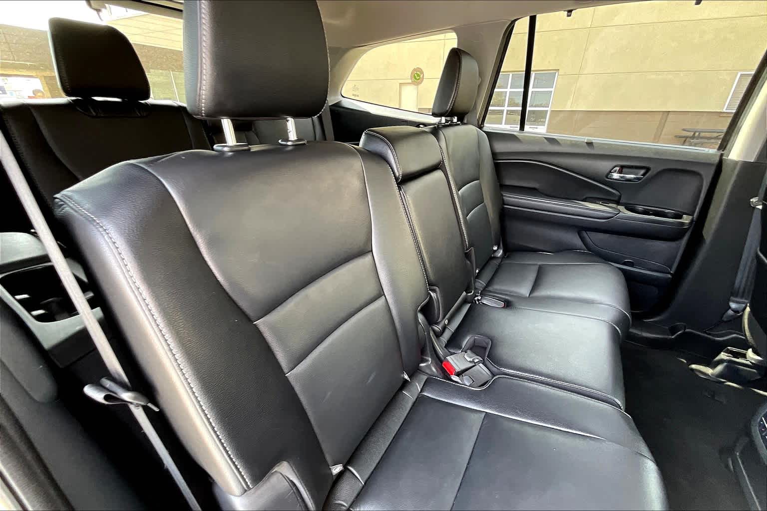2022 Honda Pilot EX-L - Photo 16