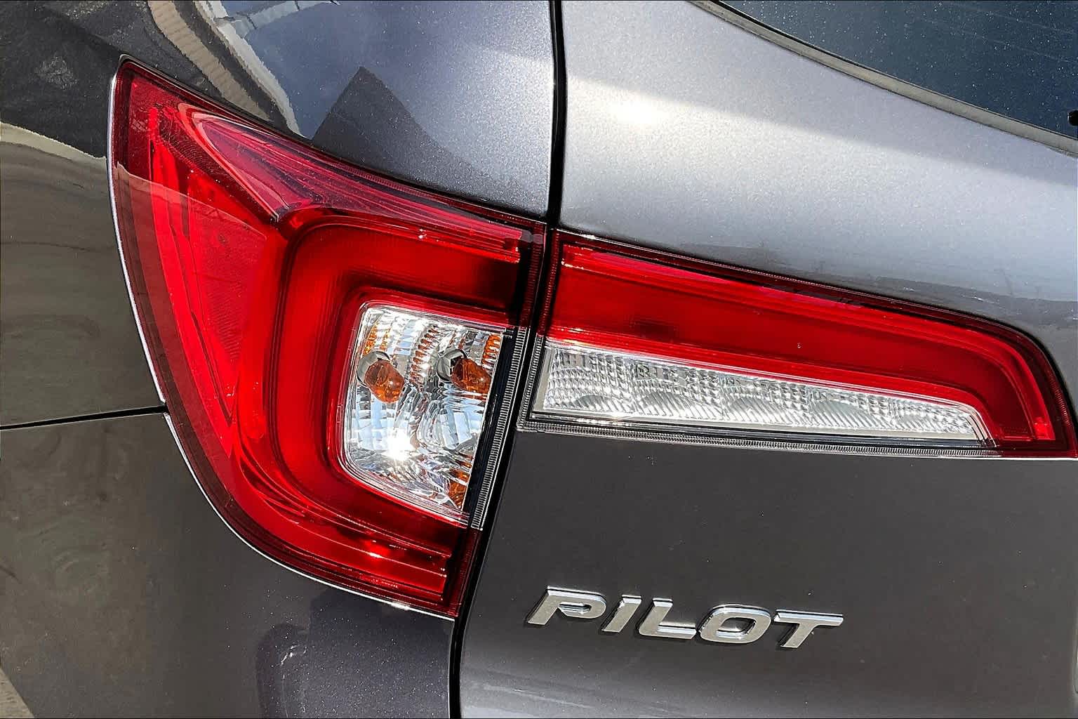 2022 Honda Pilot EX-L - Photo 34