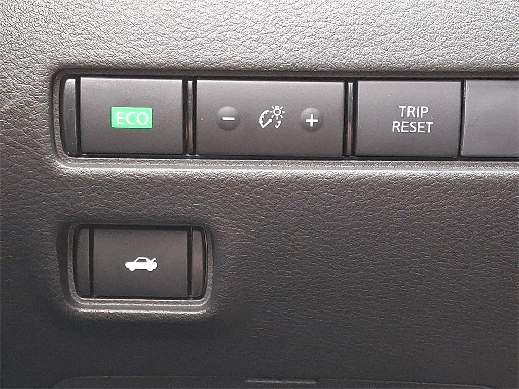 2025 Nissan Sentra SV - Photo 17