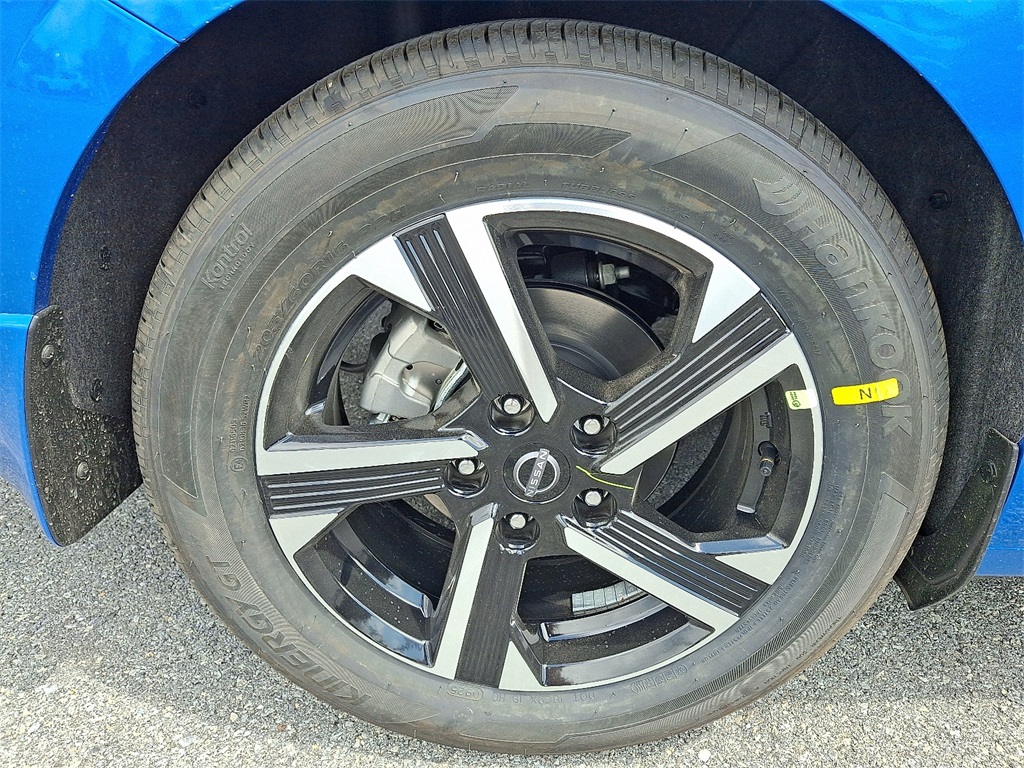 2025 Nissan Sentra SV - Photo 5