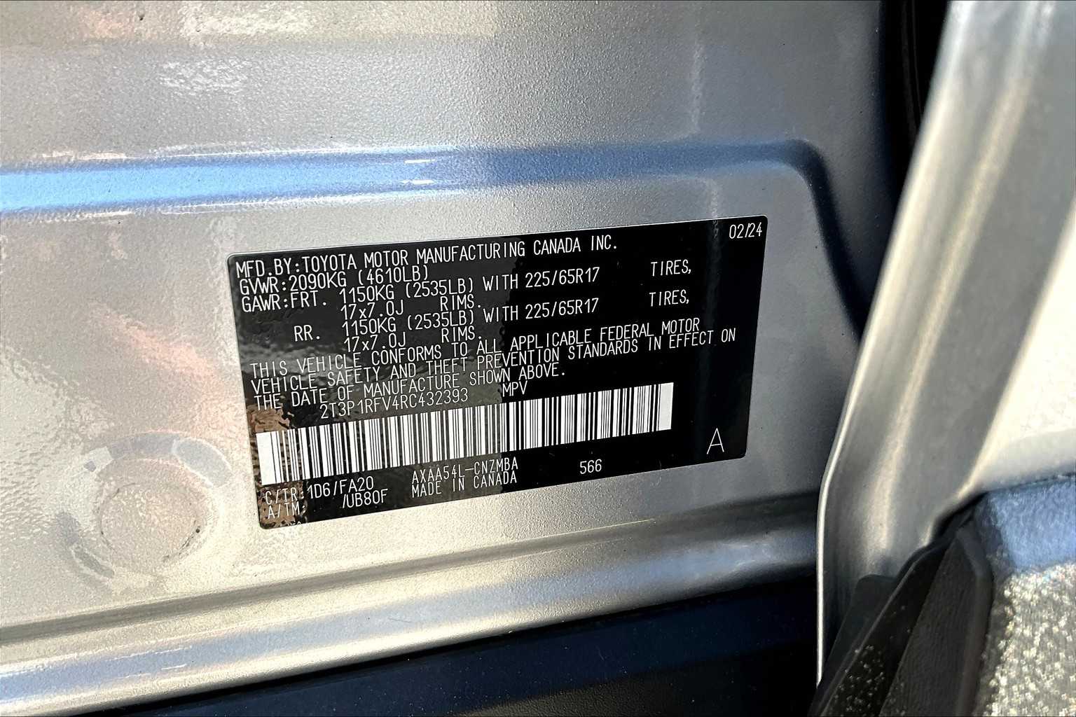 2024 Toyota RAV4 XLE - Photo 36