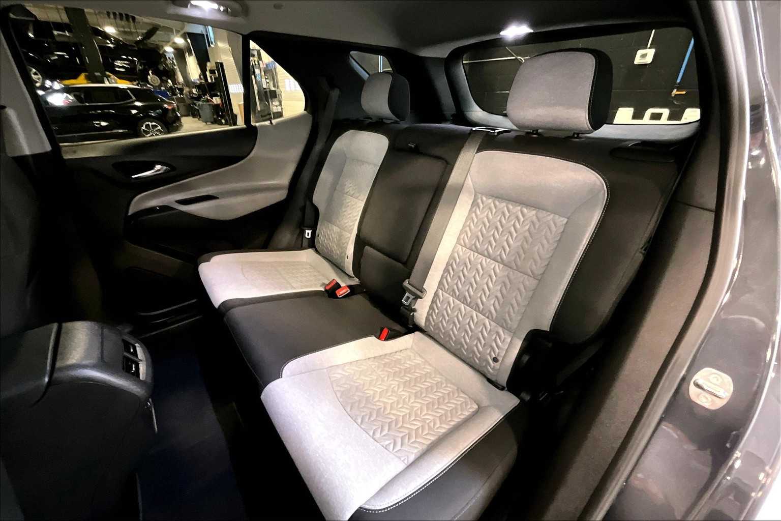 2022 Chevrolet Equinox LS - Photo 15