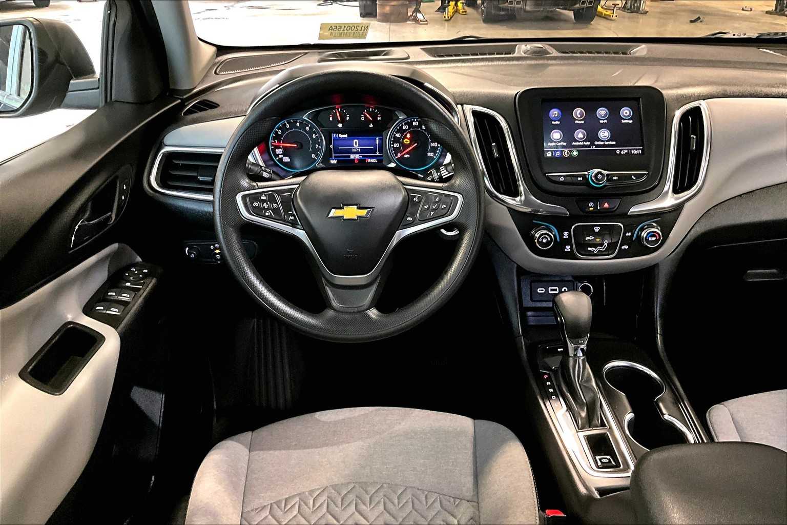 2022 Chevrolet Equinox LS - Photo 18