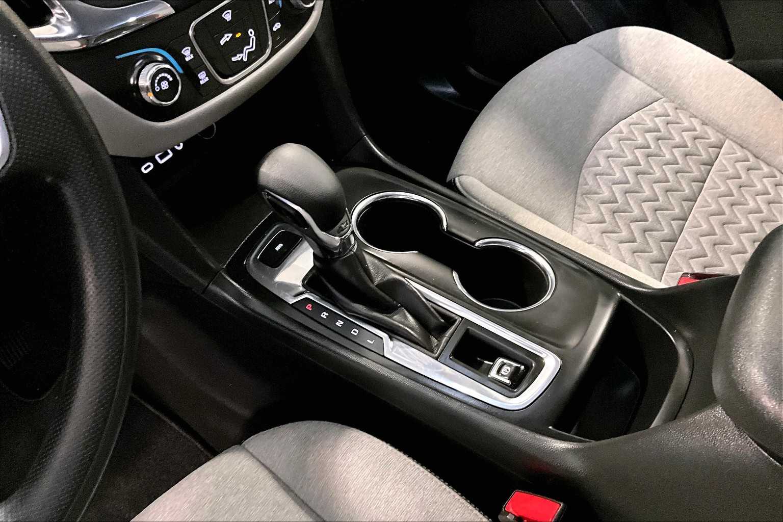 2022 Chevrolet Equinox LS - Photo 21