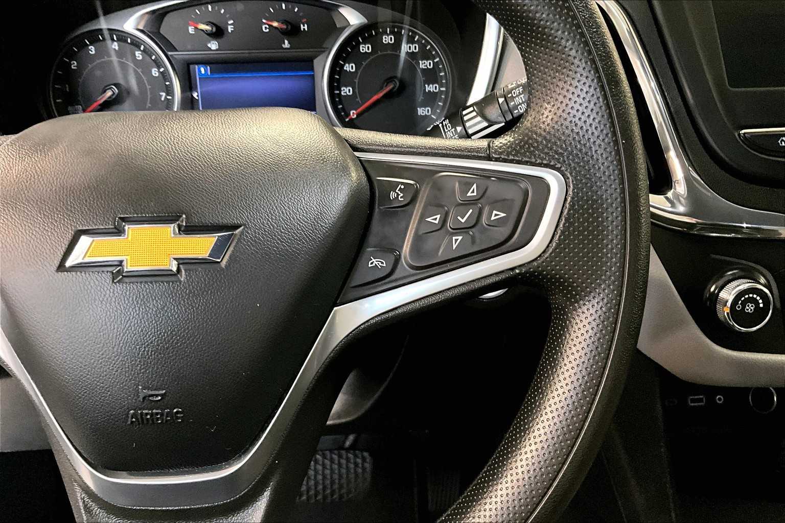 2022 Chevrolet Equinox LS - Photo 25