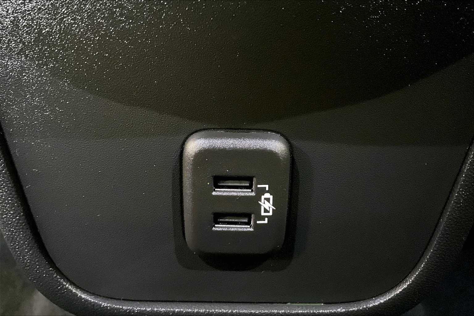2022 Chevrolet Equinox LS - Photo 28