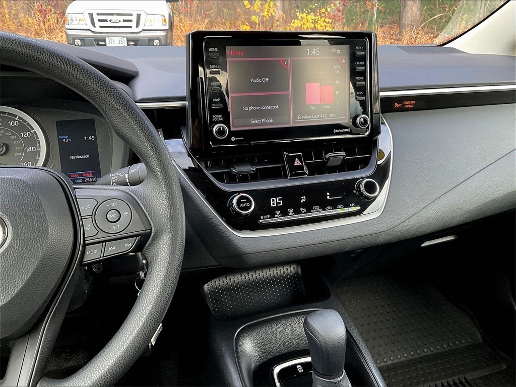 2022 Toyota Corolla LE - Photo 17