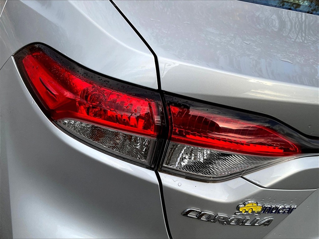 2022 Toyota Corolla LE - Photo 29