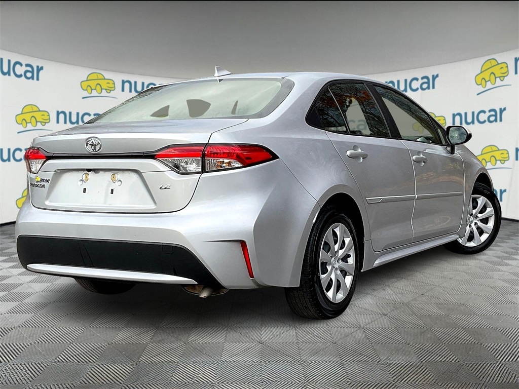 2022 Toyota Corolla LE - Photo 6