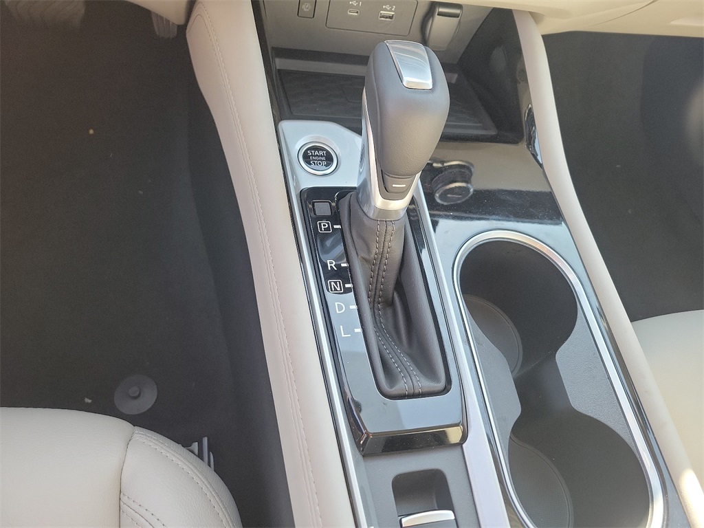 2025 Nissan Altima 2.5 SL - Photo 11