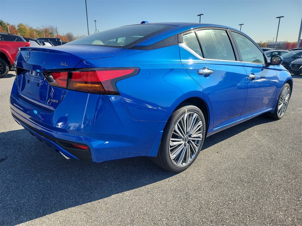 2025 Nissan Altima 2.5 SL - Photo 4