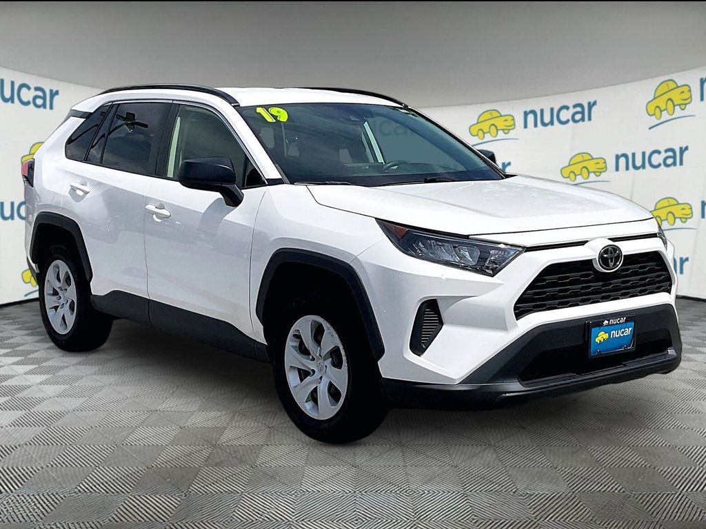 2019 Toyota RAV4 LE