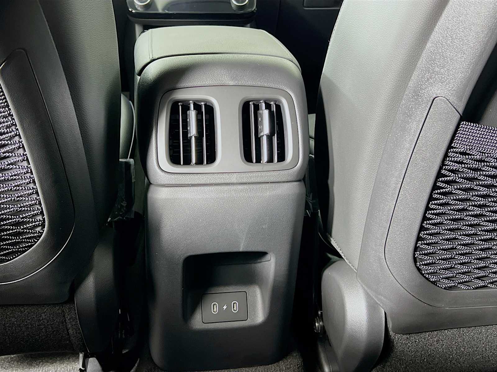 2025 Hyundai Tucson Hybrid Limited photo 13