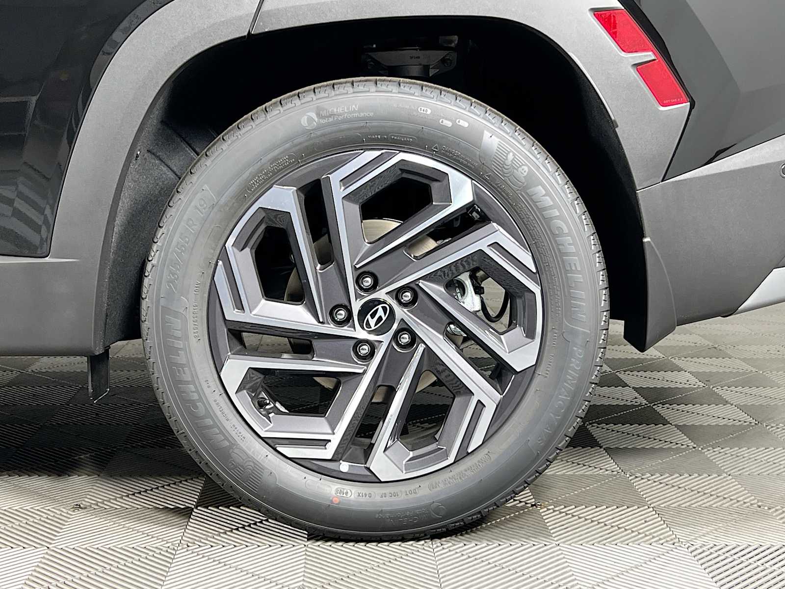 2025 Hyundai Tucson Hybrid Limited photo 17