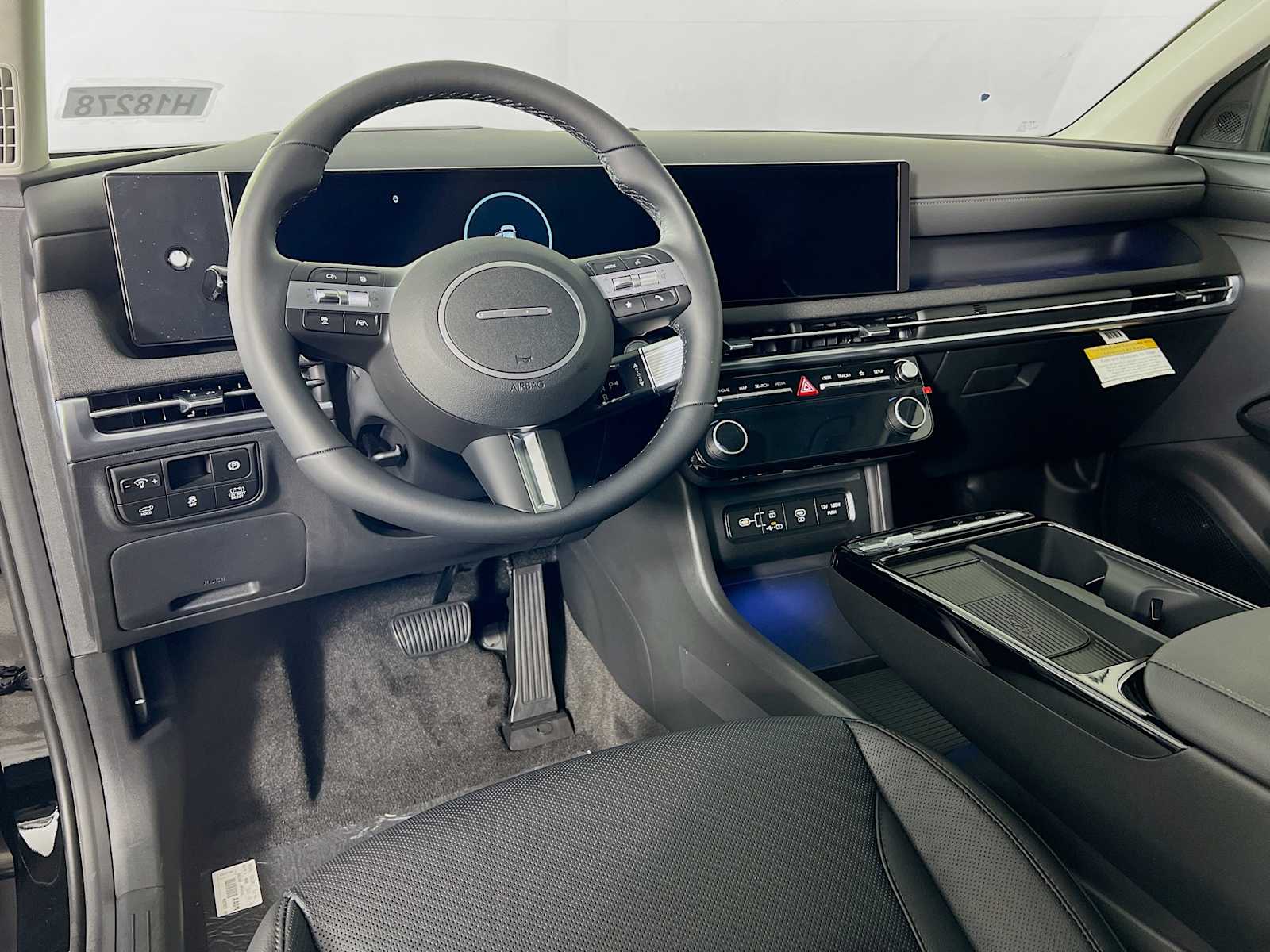 2025 Hyundai Tucson Hybrid Limited photo 4