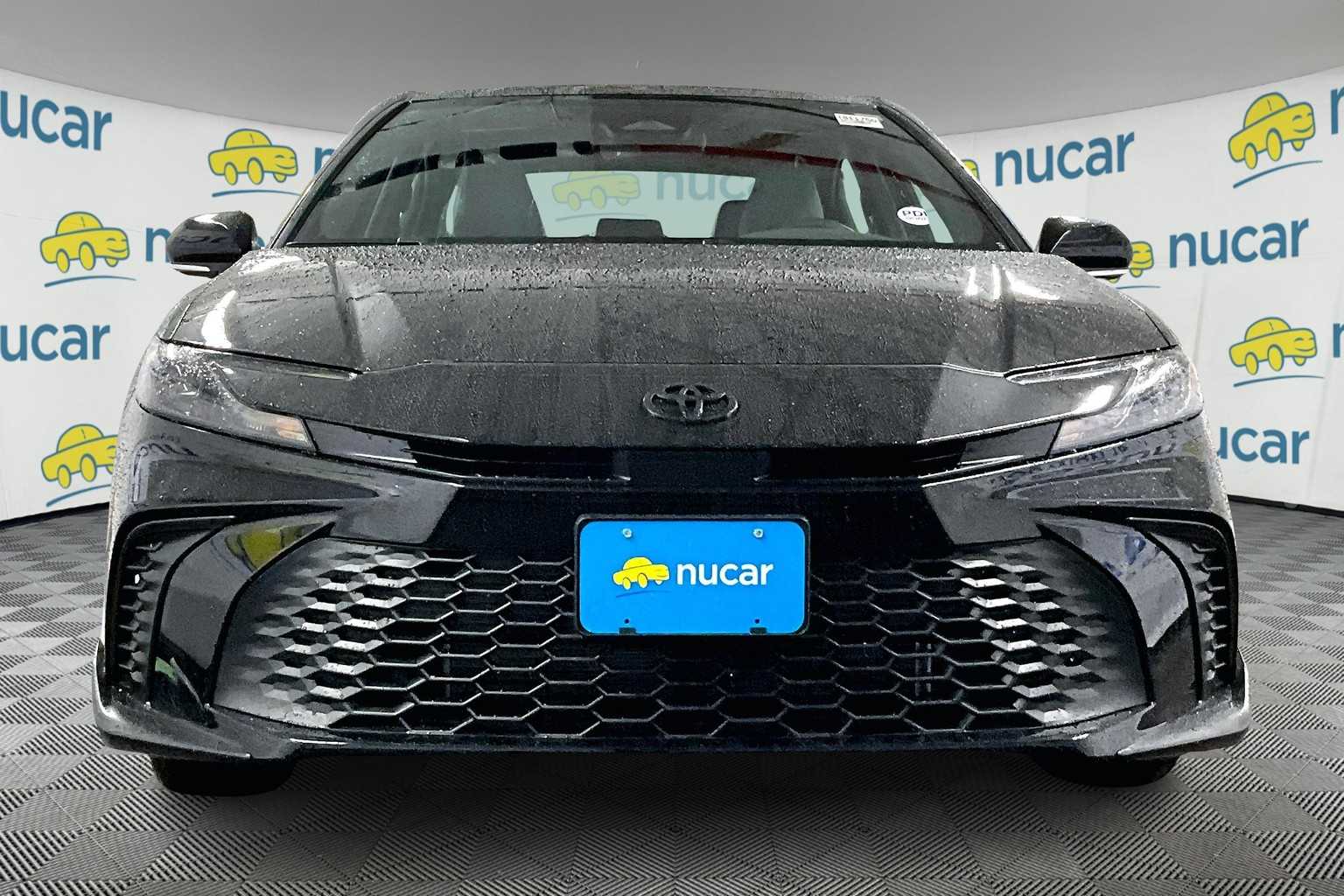 2025 Toyota Camry SE - Photo 3
