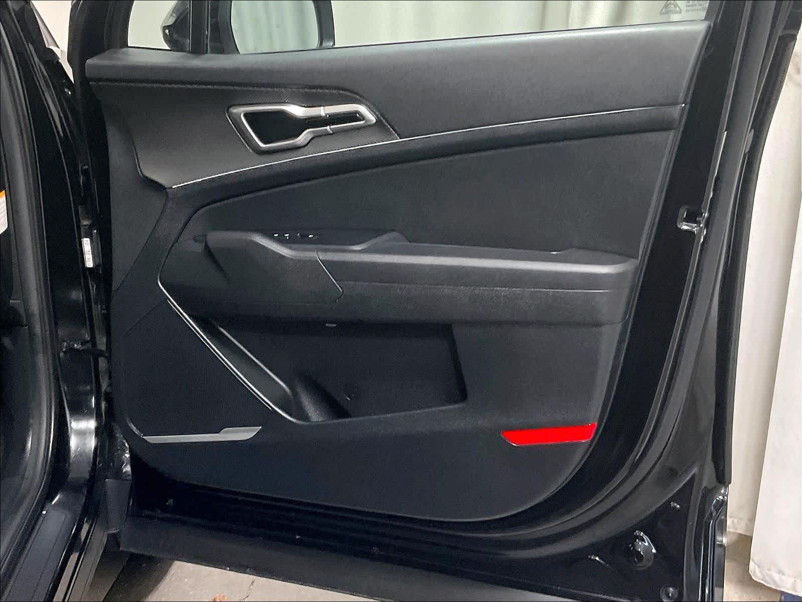 2023 Kia Sportage Hybrid LX - Photo 12