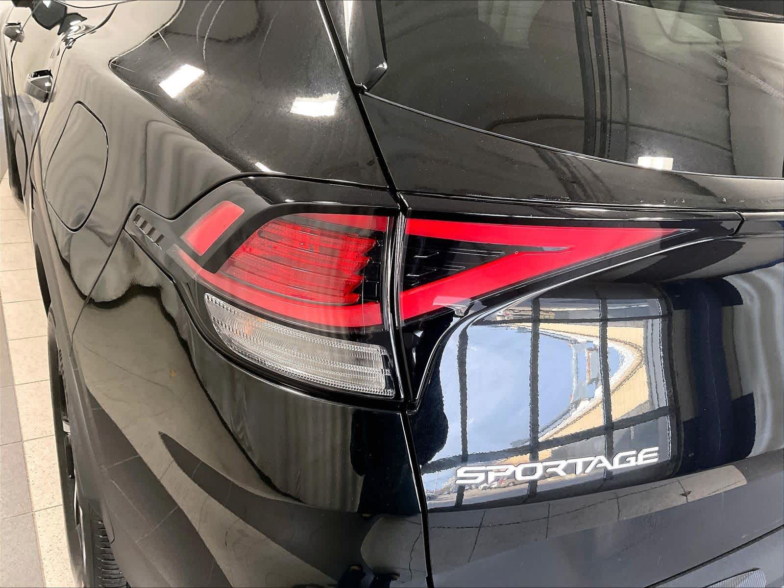 2023 Kia Sportage Hybrid LX - Photo 33