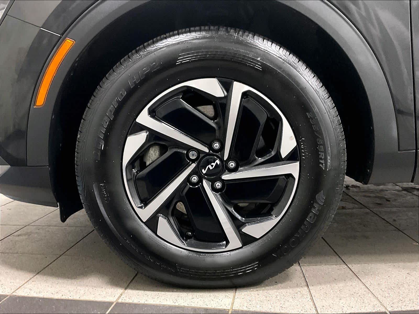 2023 Kia Sportage Hybrid LX - Photo 7