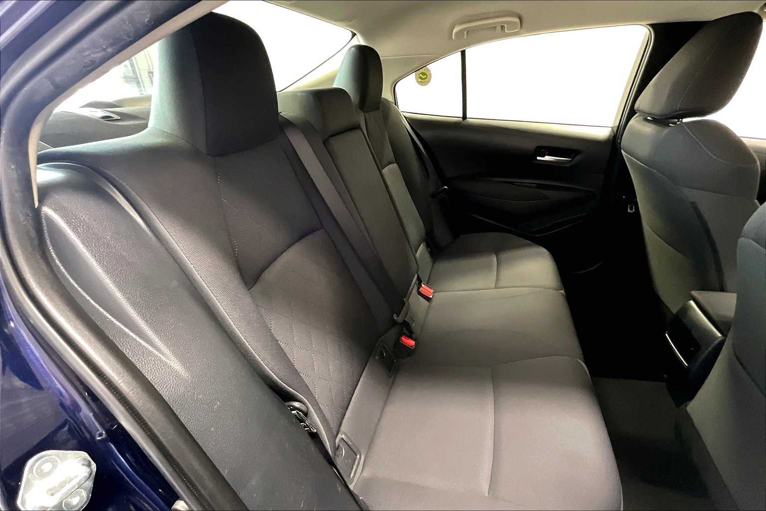 2020 Toyota Corolla LE - Photo 16