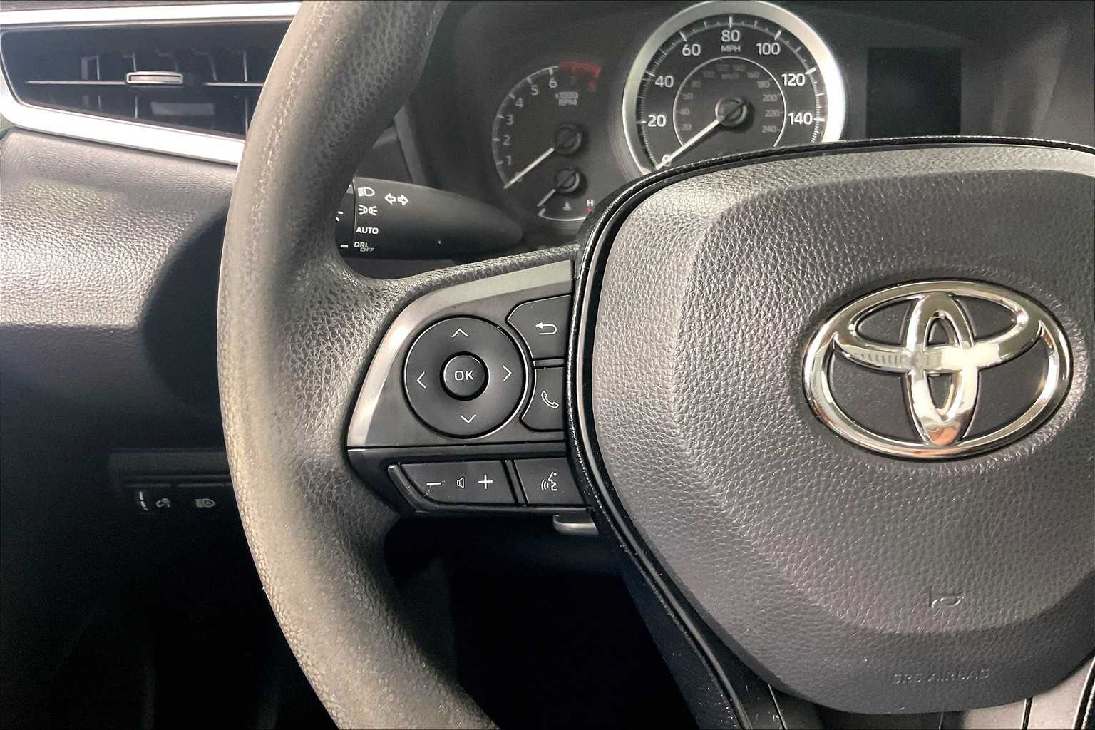 2020 Toyota Corolla LE - Photo 22