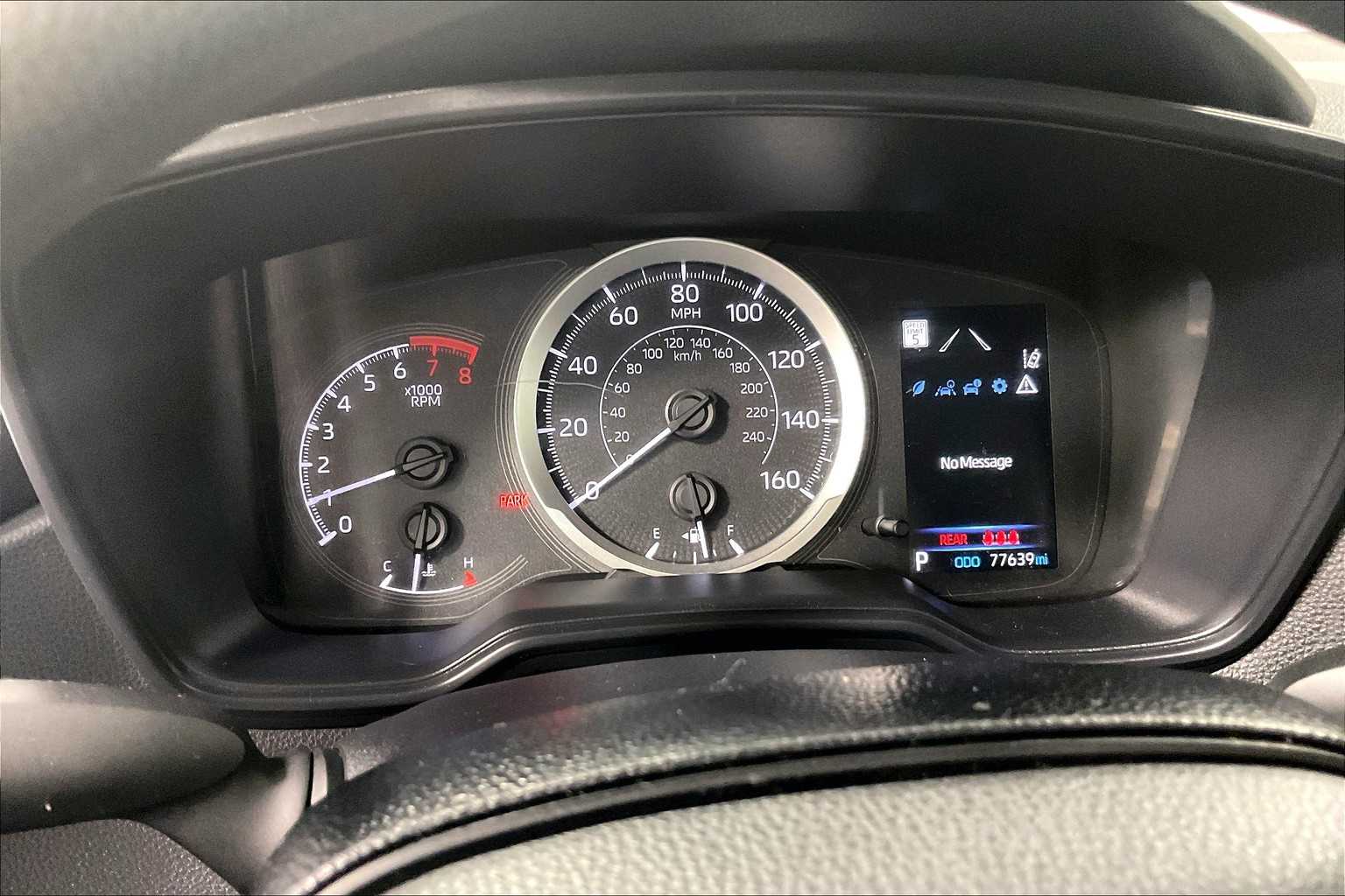 2020 Toyota Corolla LE - Photo 24