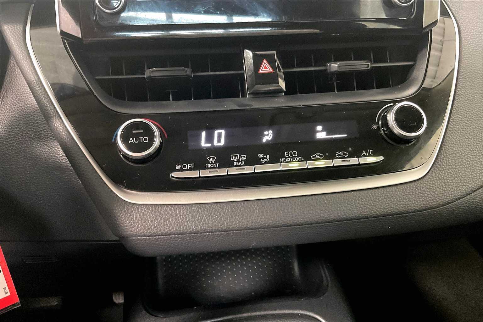 2020 Toyota Corolla LE - Photo 25
