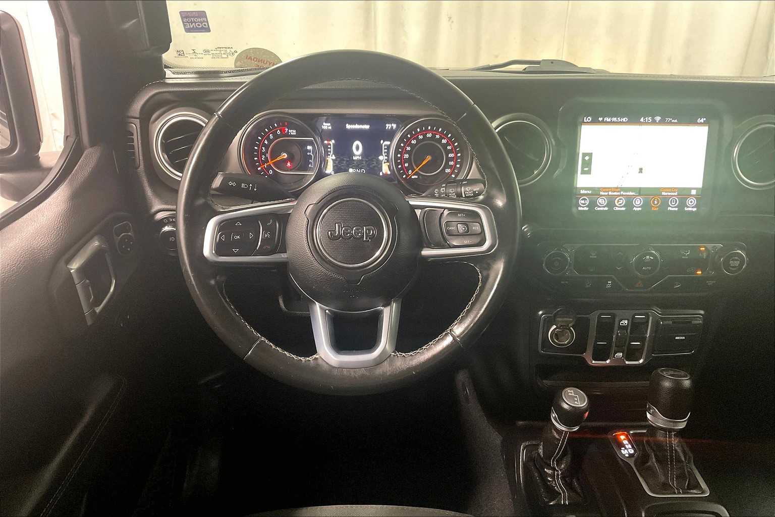2020 Jeep Wrangler Unlimited Sahara - Photo 18