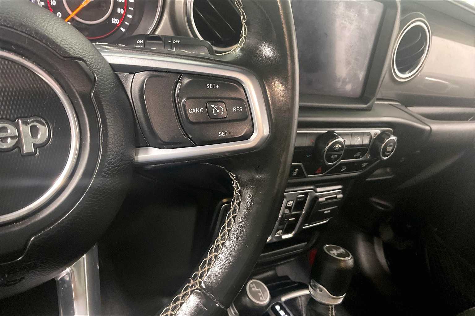 2020 Jeep Wrangler Unlimited Sahara - Photo 24
